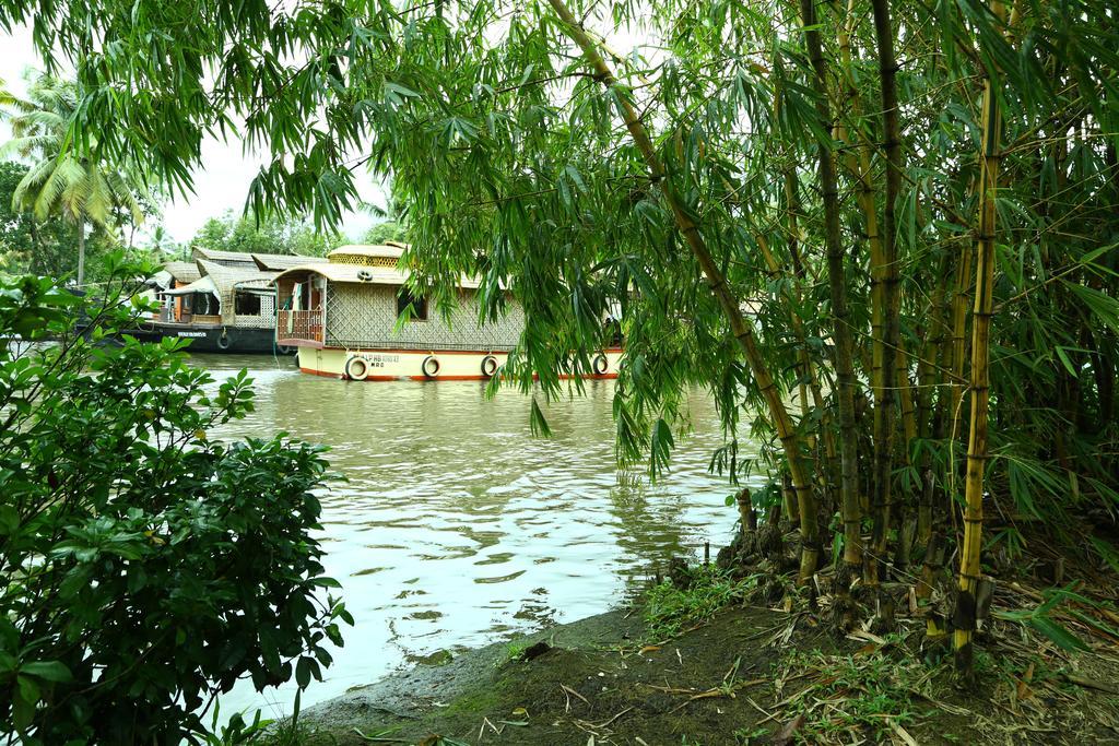 Alapatt Homestay Alappuzha Esterno foto