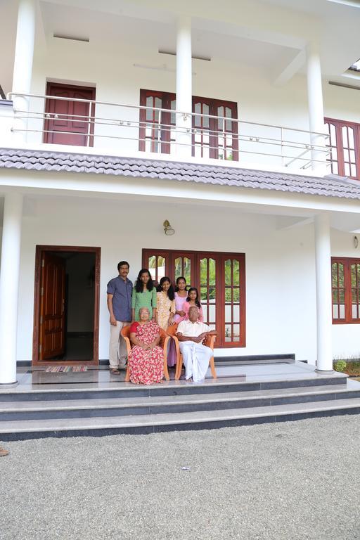 Alapatt Homestay Alappuzha Esterno foto